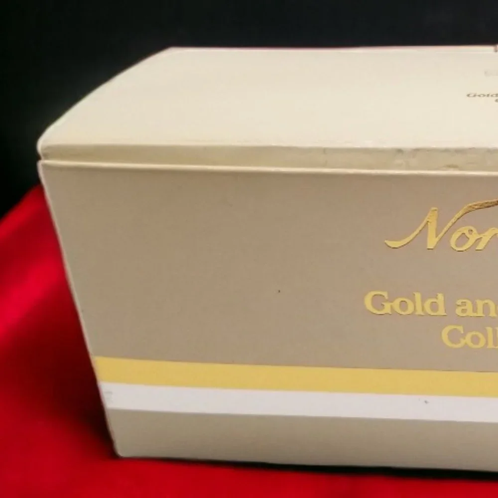 Gold & Platinum Band Napkin Holder Set 4-Noritake Vintage Napkin Rings Colection - Picture 12 of 13